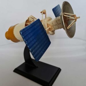 Retro metall satellit 21cm